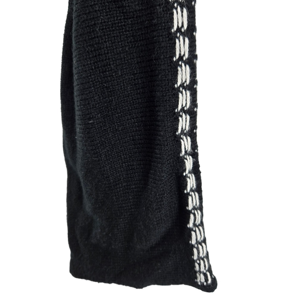 Sweet Rain Black Mock Neck Cropped Sweater with White Contrast Stitching Size S - Picture 3 of 10